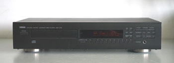 Yamaha CDX-470 CD Player