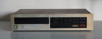 Proton 300b Single Disc Player