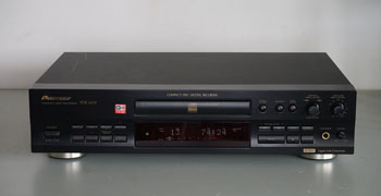 Pioneer PDR-609 CD Recorder