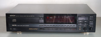 Denon DCD-1700 Audiophile CD Player