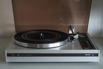 Philips 209 S Electronic Turntable