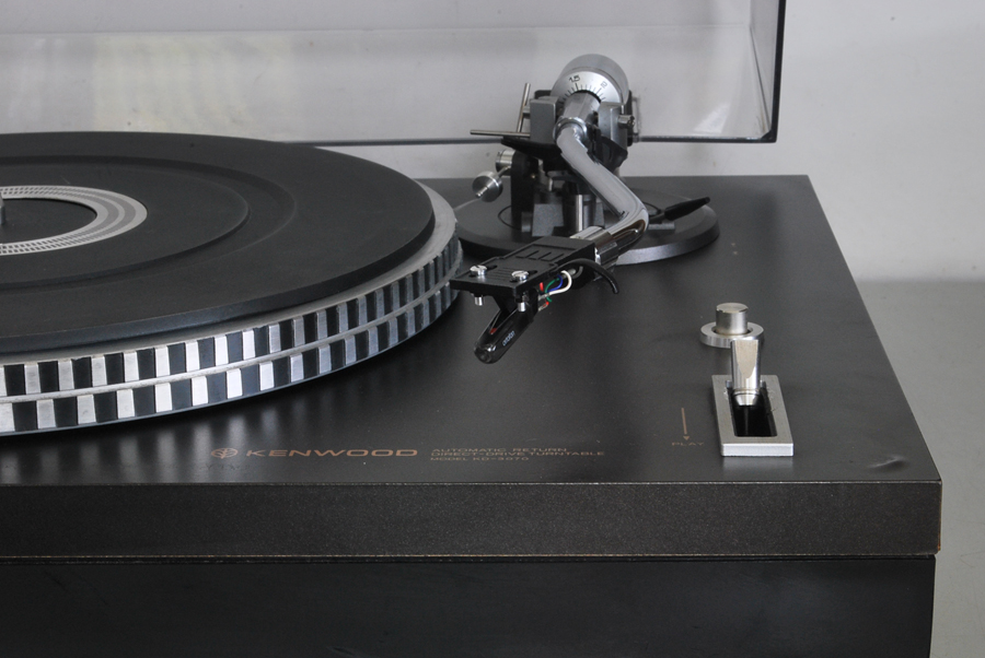 Kenwood KD-3070 Direct Drive Turntable picture 3