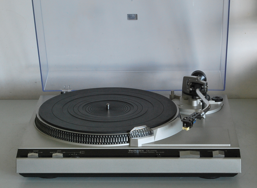 Technics SL-5100 Quartz Direct Drive Turntable picture 1