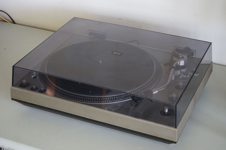 Technics SL-1300 Direct Drive Turntable picture 4