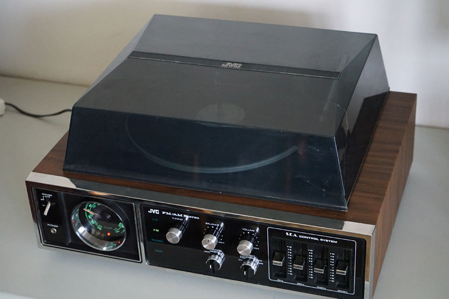 JVC MF-4430U 4 Speed Turntable Receiver picture 6