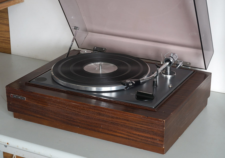 National Belt Drive Vintage Turntable picture 3