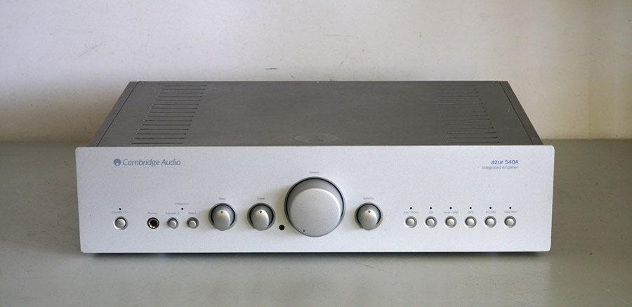 Cambridge Audio Azur 540A Audiophile Amplifier picture 1