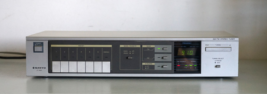 Sanyo JT-400 Digital Tuner picture 1