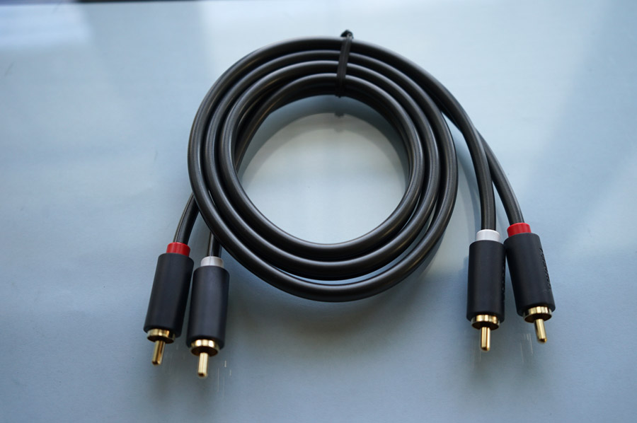 Gold RCA Interconnect Cable picture 1