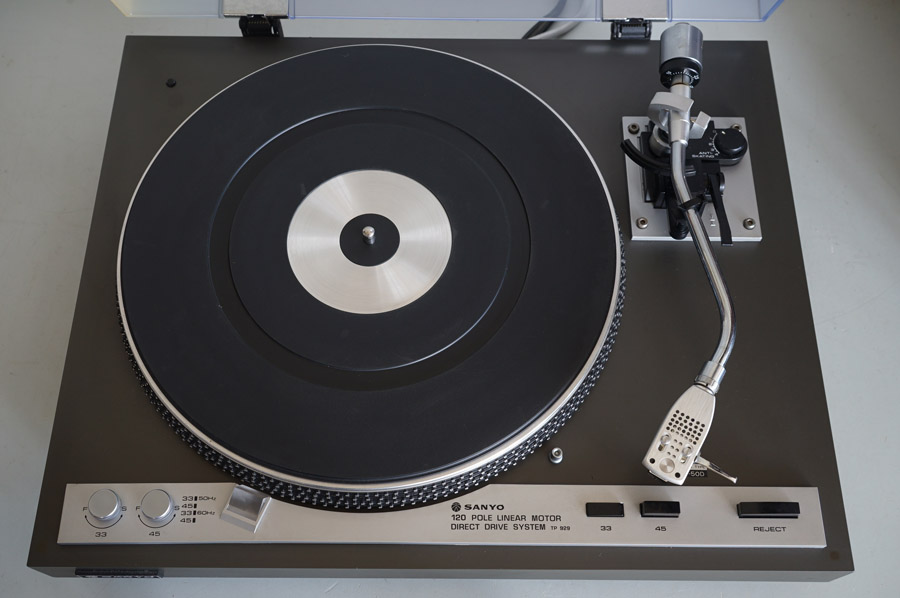 Sanyo TP-929 Direct Drive Turntable picture 2