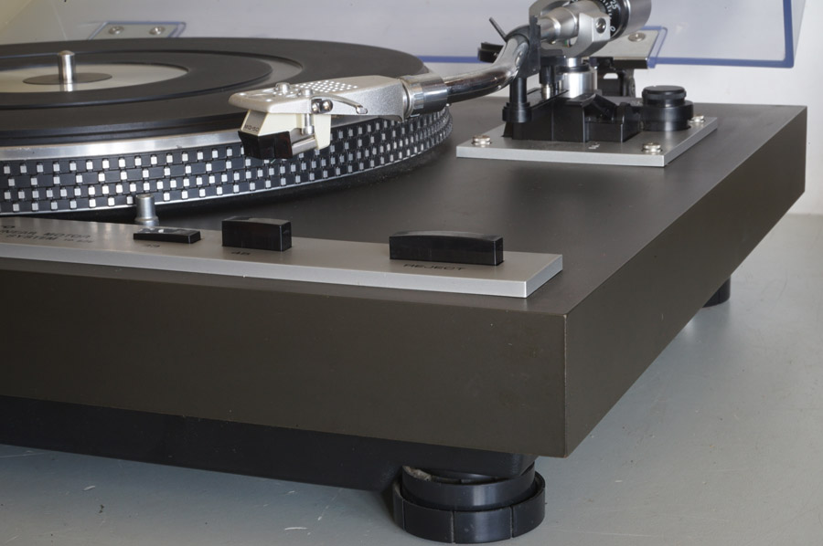 Sanyo TP-929 Direct Drive Turntable picture 4