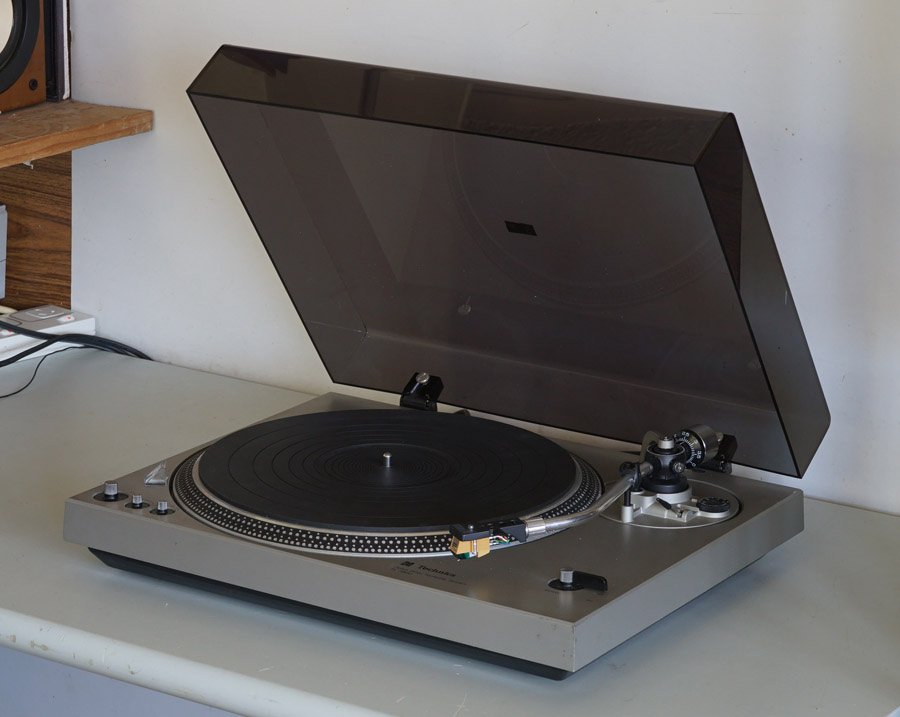 Technics SL-1800 Direct Drive Turntable picture 3