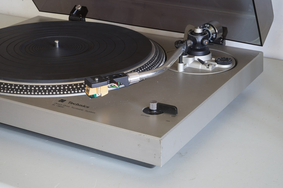 Technics SL-1800 Direct Drive Turntable picture 4