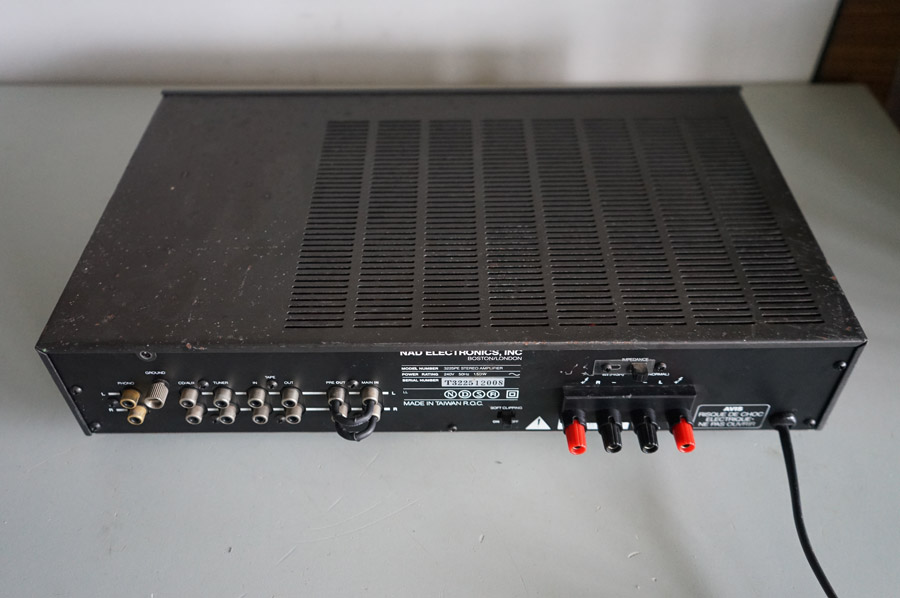 NAD 3225PE Audiophile Amplifier picture 2