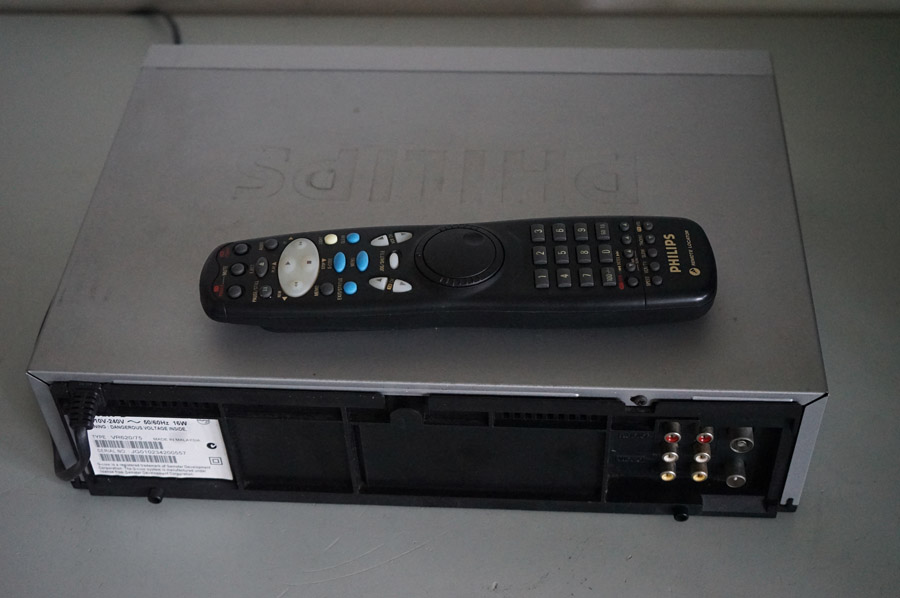 Philips VR620/75 Hifi VCR picture 2