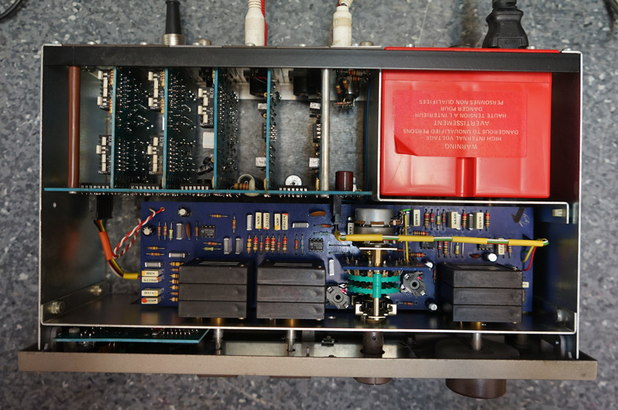 Quad 44 Preamp and 405-2 Power Amp picture 7