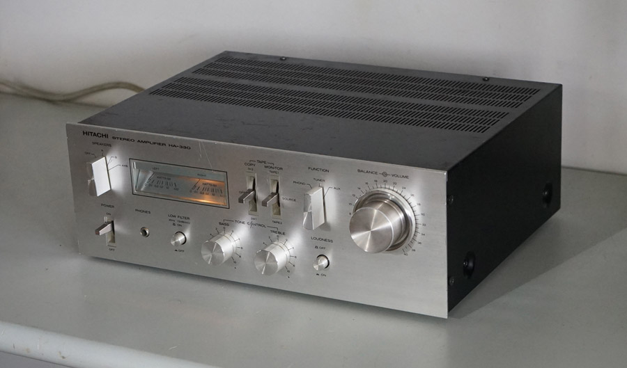 Hitachi HA-330 Vintage Audiophile Amplifier picture 3