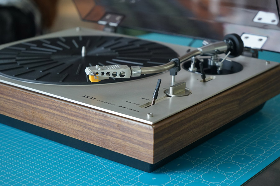 Akai AP-005 Vintage Turntable picture 2