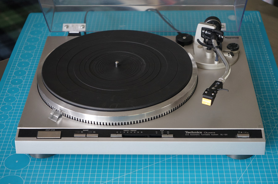 Technics SL-Q3 Audiophile Turntable picture 1