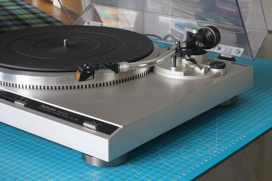 Technics SL-Q3 Audiophile Turntable picture 2