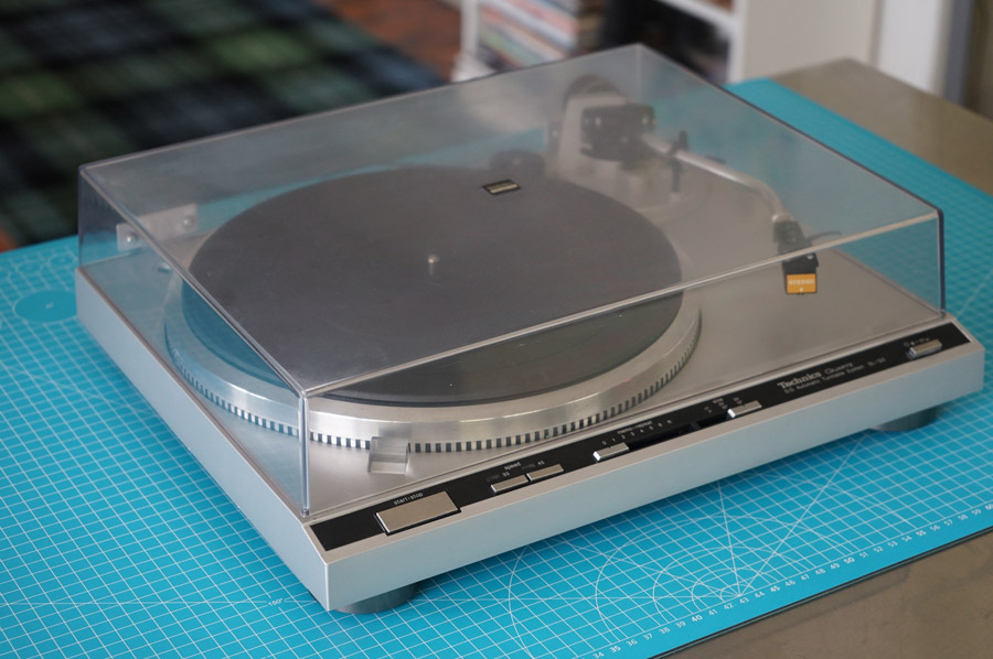 Technics SL-Q3 Audiophile Turntable picture 4