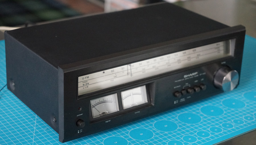 Sharp ST-1122 Analogue 3 Band Tuner picture 3