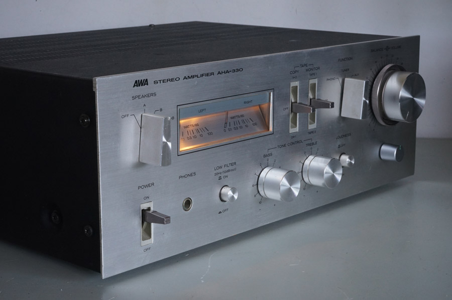 Hitachi AHA-330 Vintage Audiophile Amplifier picture 3