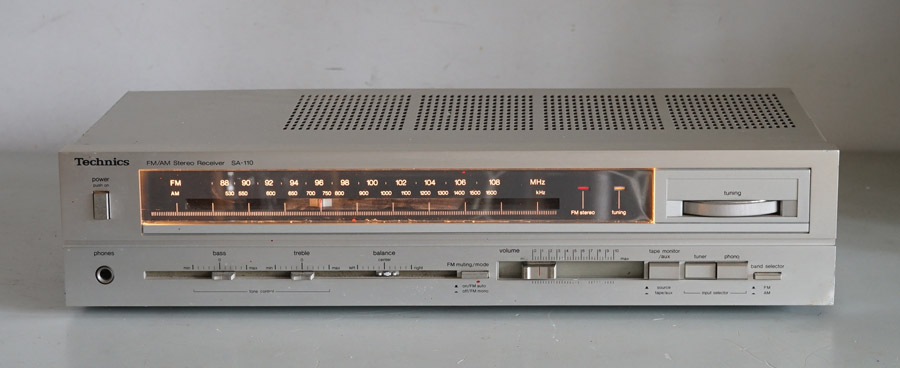 Technics SA-110 Stereo Receiver picture 1