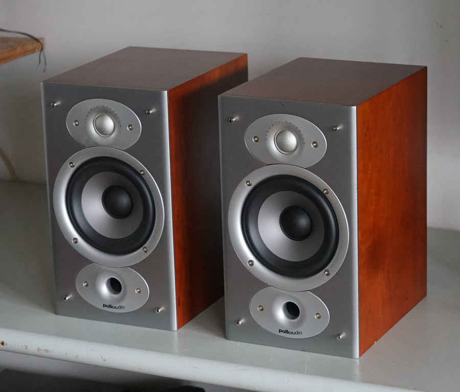 Polk RTi4 Bookshelf Speakers picture 1