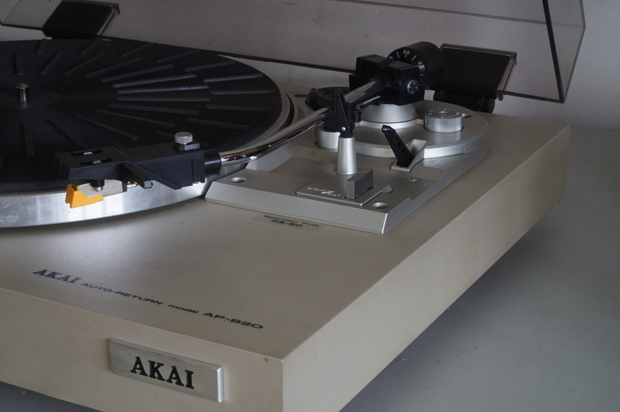 Akai AP-B20 Belt Drive Turntable picture 3