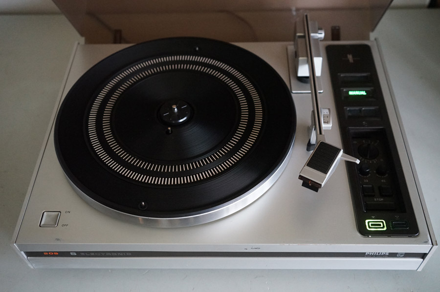 Philips 209 S Electronic Turntable picture 2