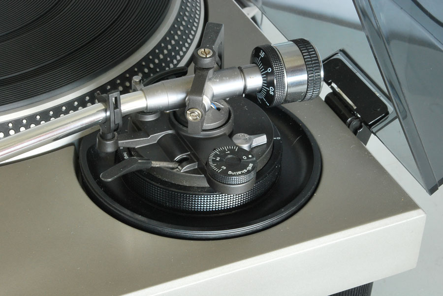 Technics SL-120 Vintage Professional Turntable picture 4