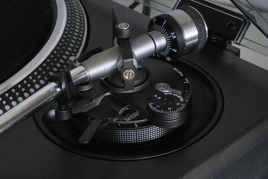 Technics SL-1210 MK2 Professional Turntable picture 5