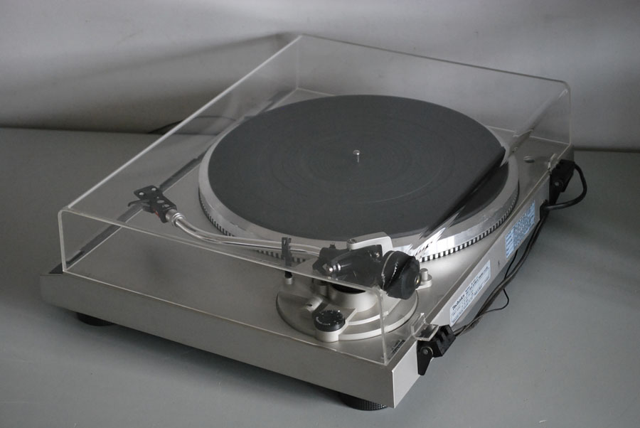 Technics SL-Q3 Direct Drive Turntable picture 7