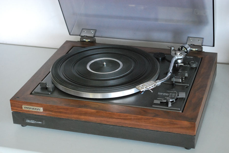 Pioneer PLA-45D Belt Drive Turntable picture 4